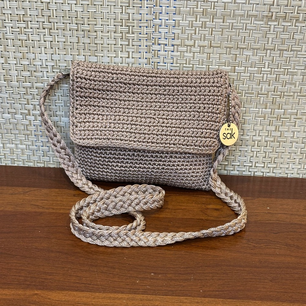 VTG 2000s The Sak Small Taupe Crochet Crossbody Bag